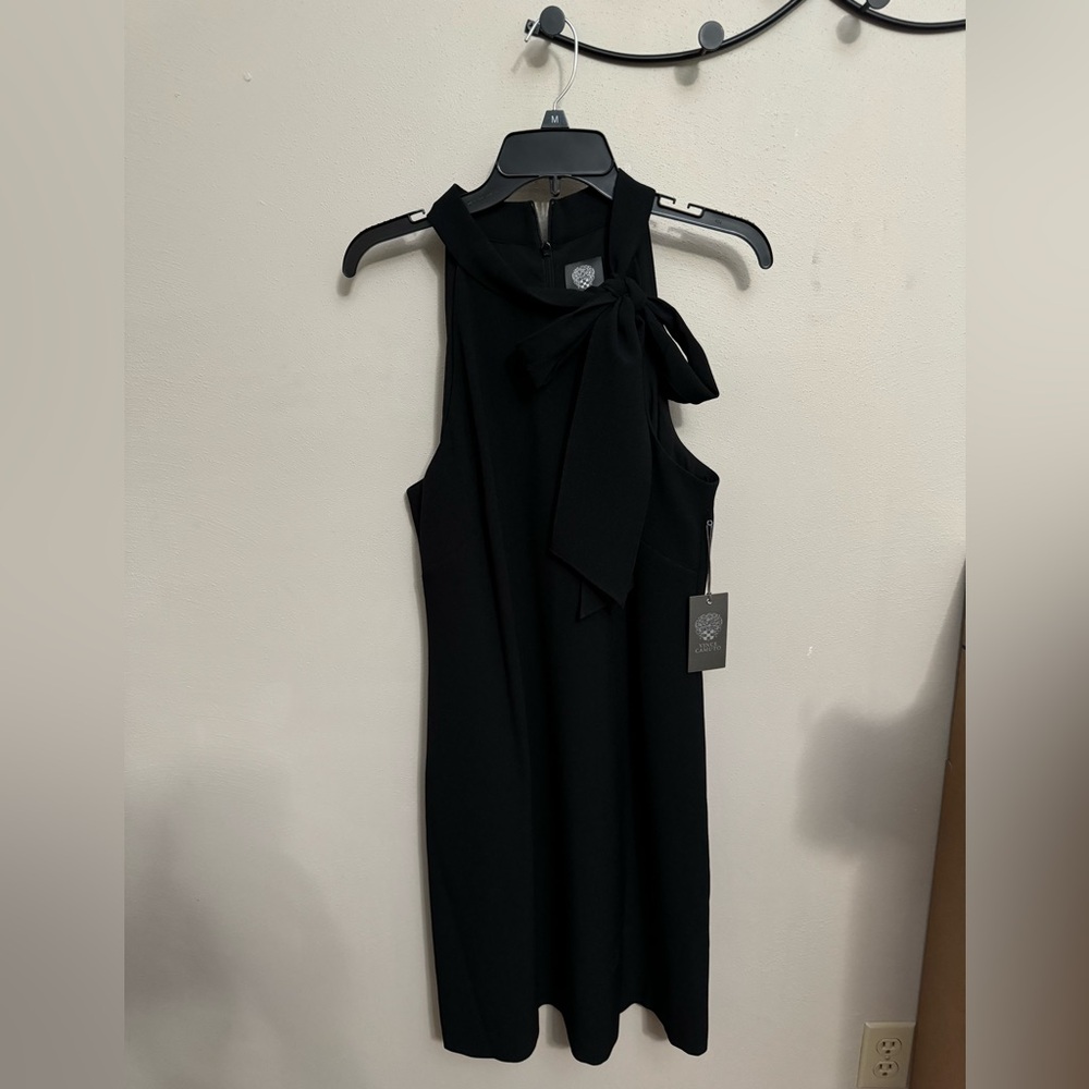 Vince Camuto crepe bow neck shift dress, NWT Size 14, black